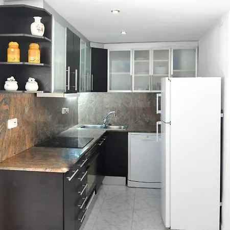 Holiday home Rnet - Port Estrella 21 *